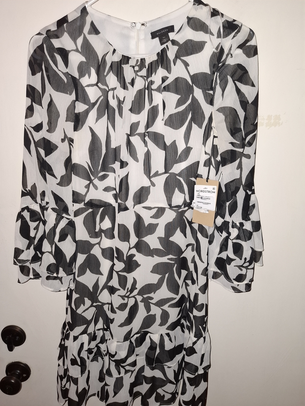 Halogen  Women’s XS Black/White Floral Chiffon Ruffle Mini Dress Round Zip Lined